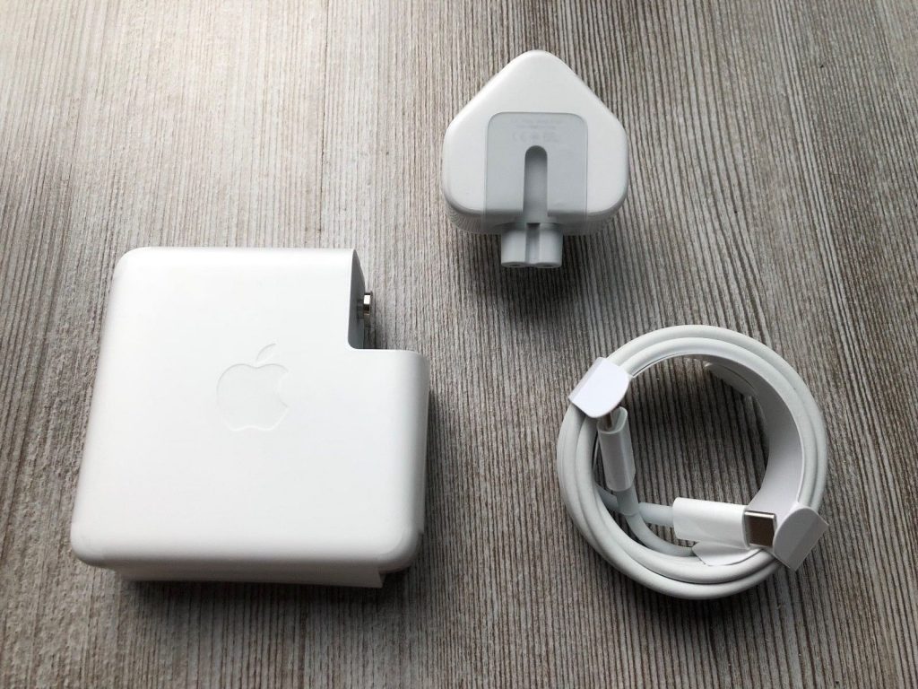 Sạc MacBook MJY42ZP A