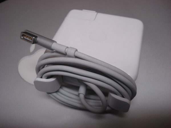 Sạc Macbook A1181